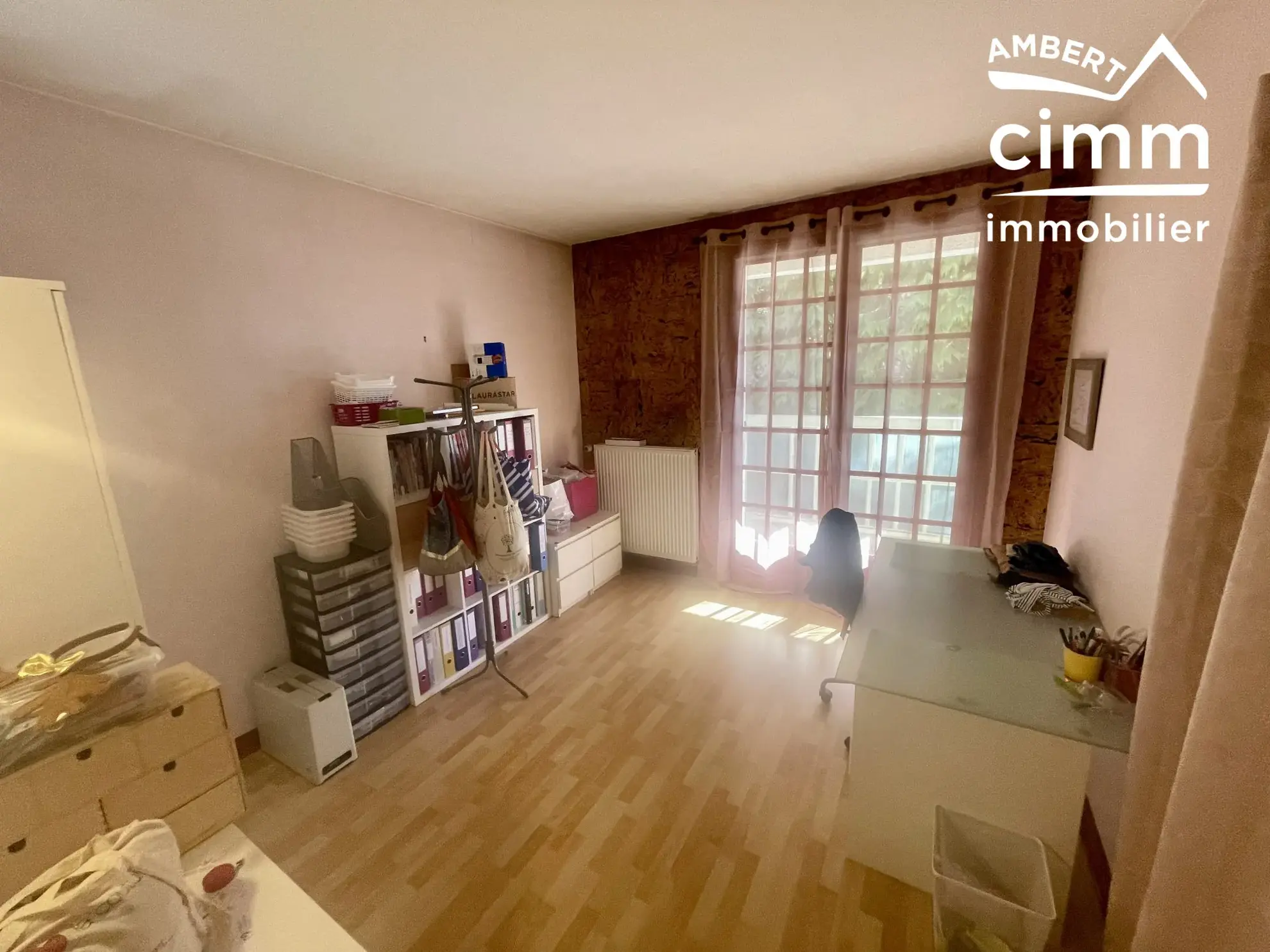 Bel appartement T5 avec terrasse à Ambert - Idéalement situé 
