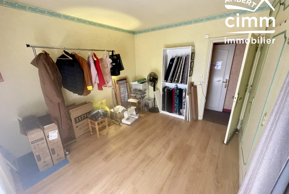 Bel appartement T5 avec terrasse à Ambert - Idéalement situé 