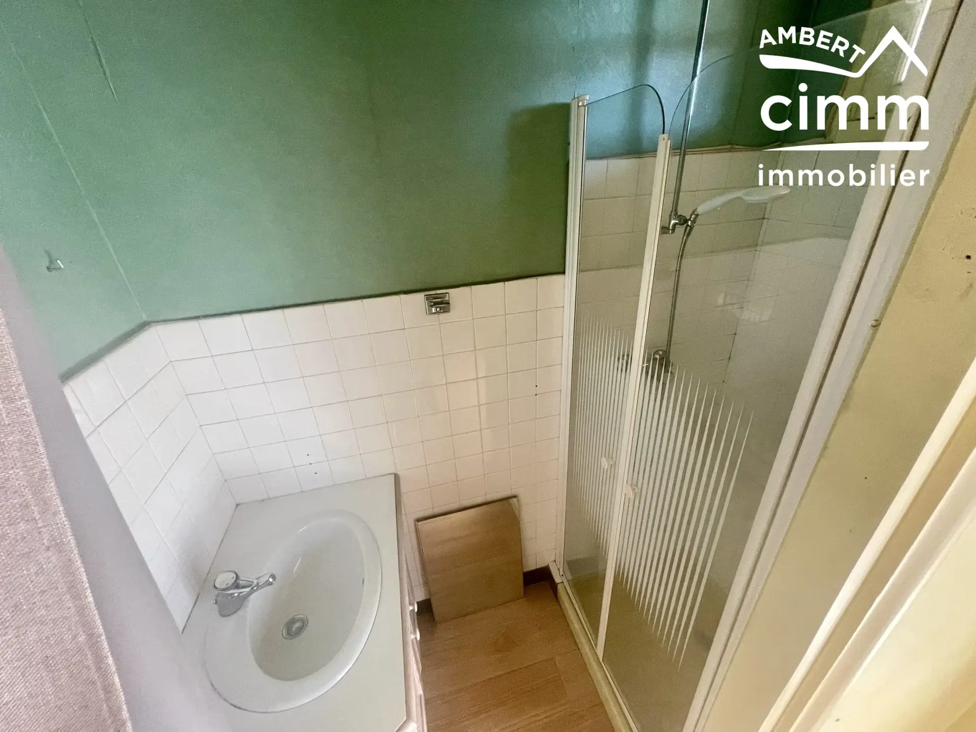 Bel appartement T5 avec terrasse à Ambert - Idéalement situé 