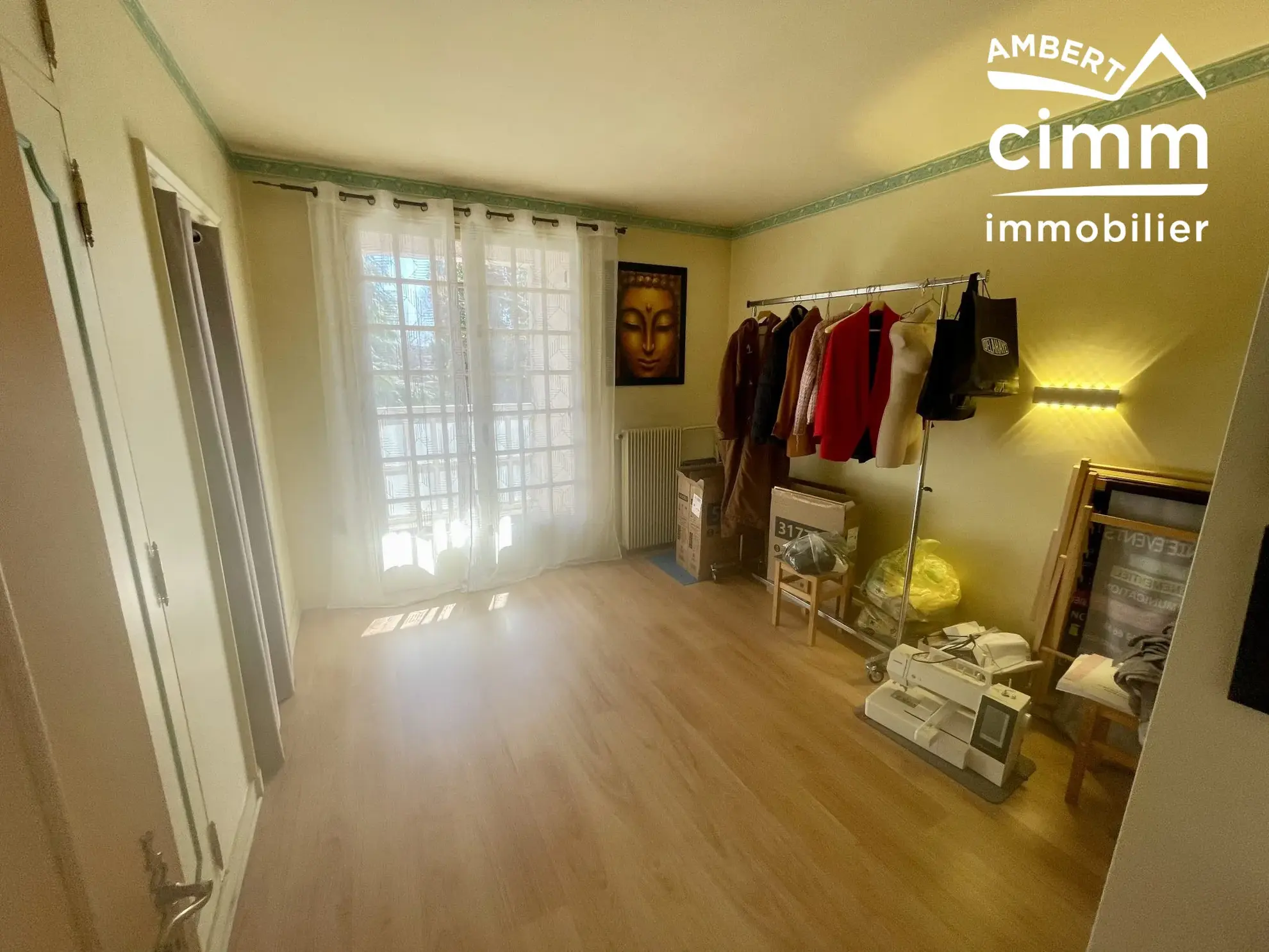 Bel appartement T5 avec terrasse à Ambert - Idéalement situé 