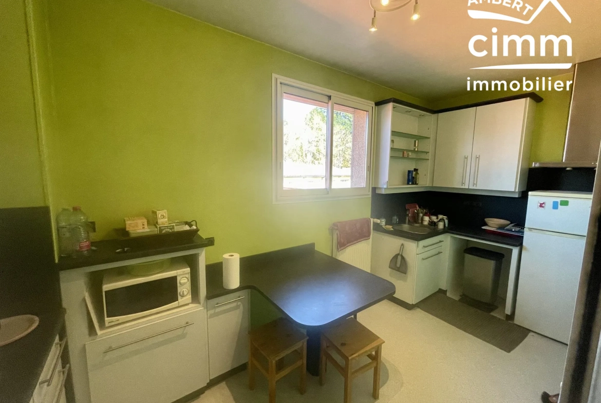 Bel appartement T5 avec terrasse à Ambert - Idéalement situé 
