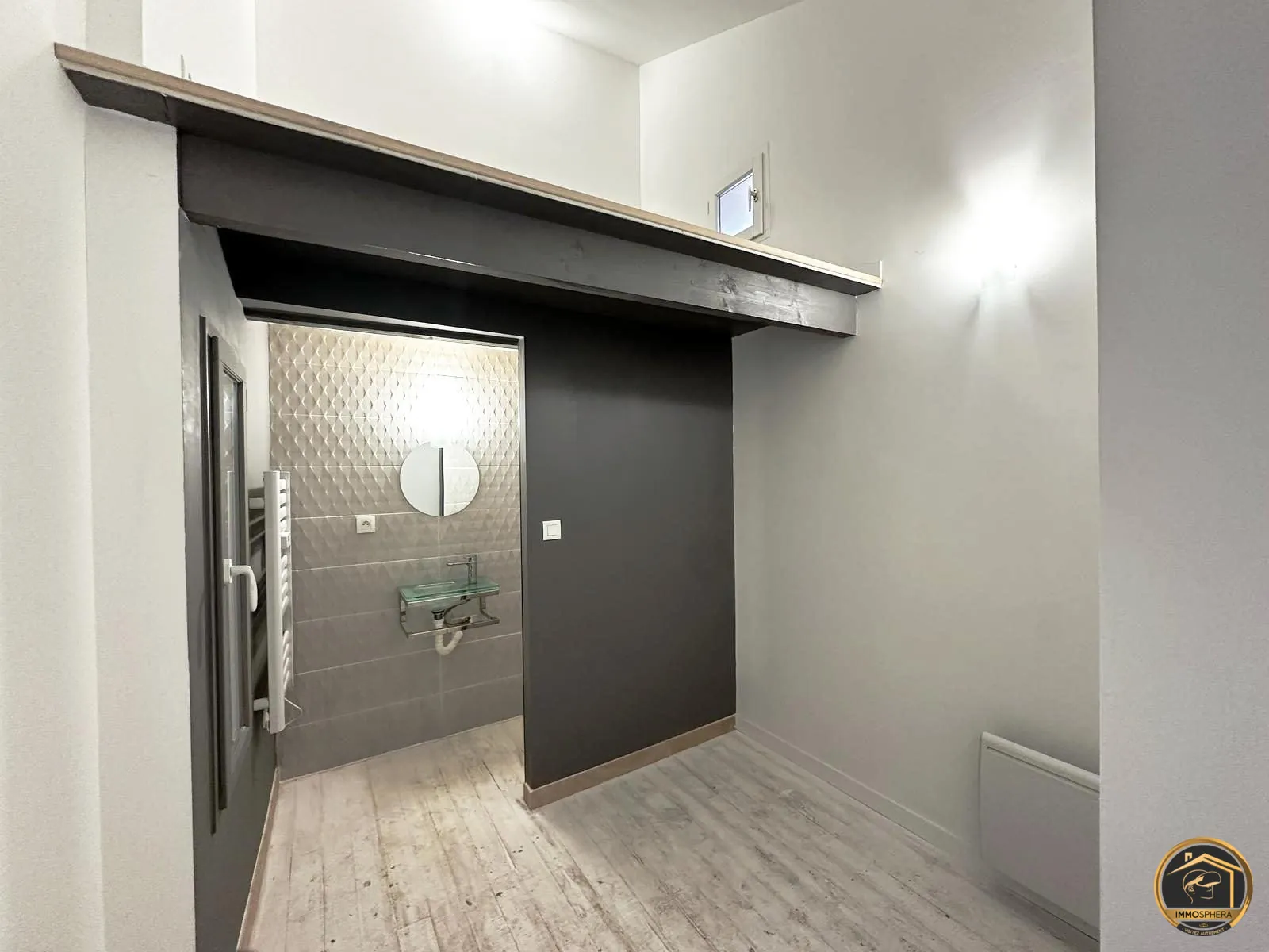 Maison de village rénovée avec garage à Saint-Pons-de-Thomières 