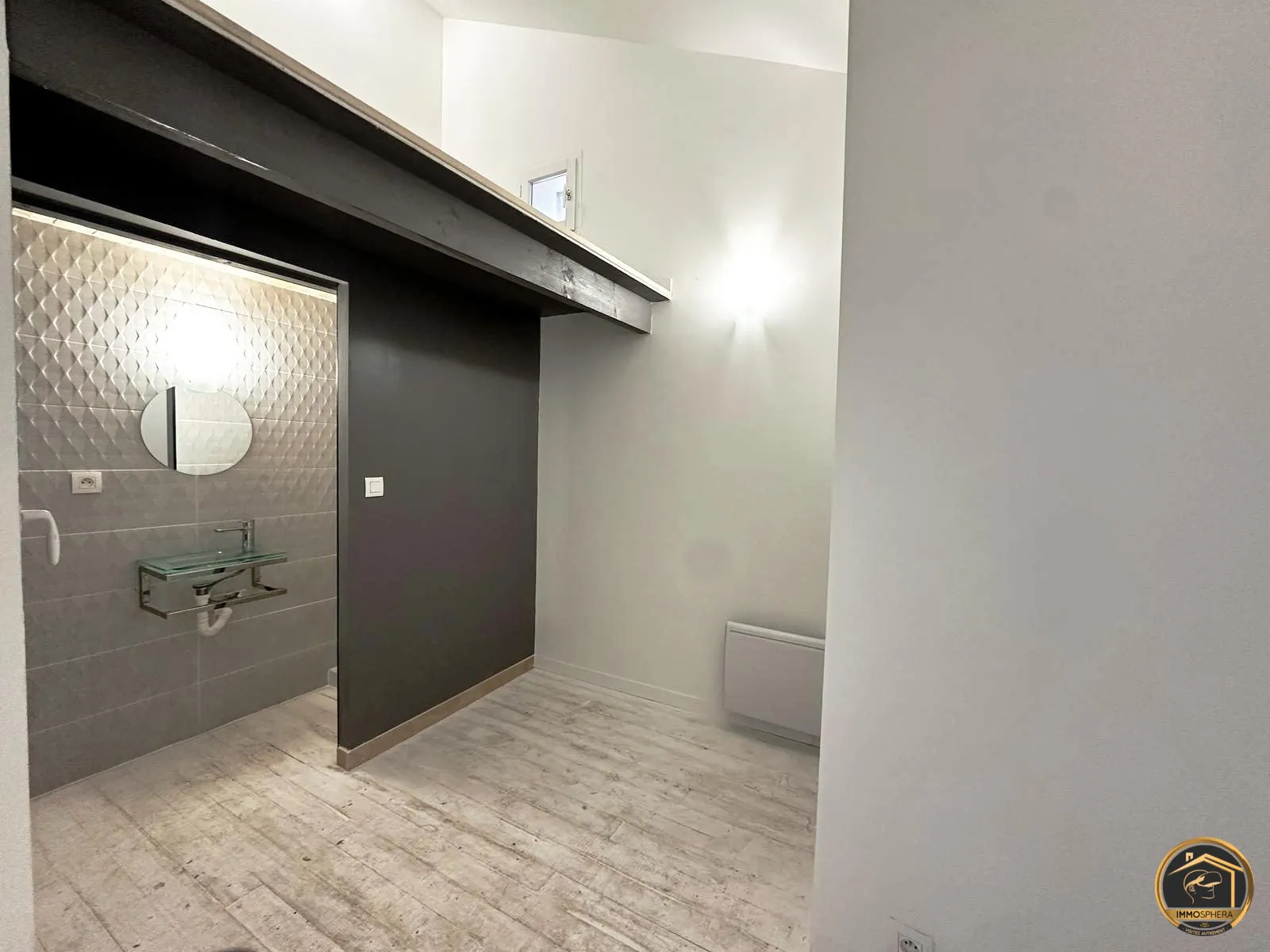 Maison de village rénovée avec garage à Saint-Pons-de-Thomières 