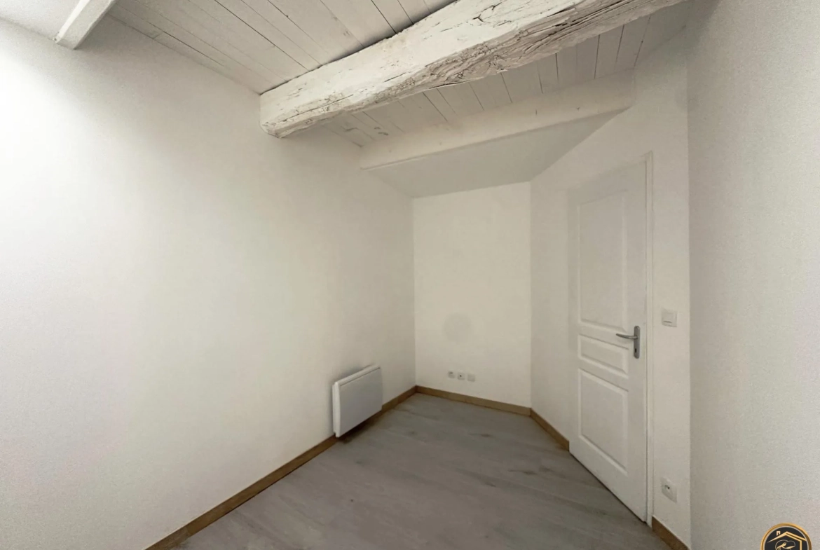 Maison de village rénovée avec garage à Saint-Pons-de-Thomières 