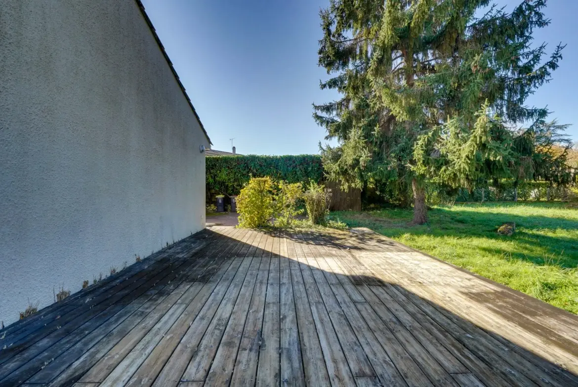 Belle maison de 113 m² avec terrasse à Camblanes-et-Meynac 
