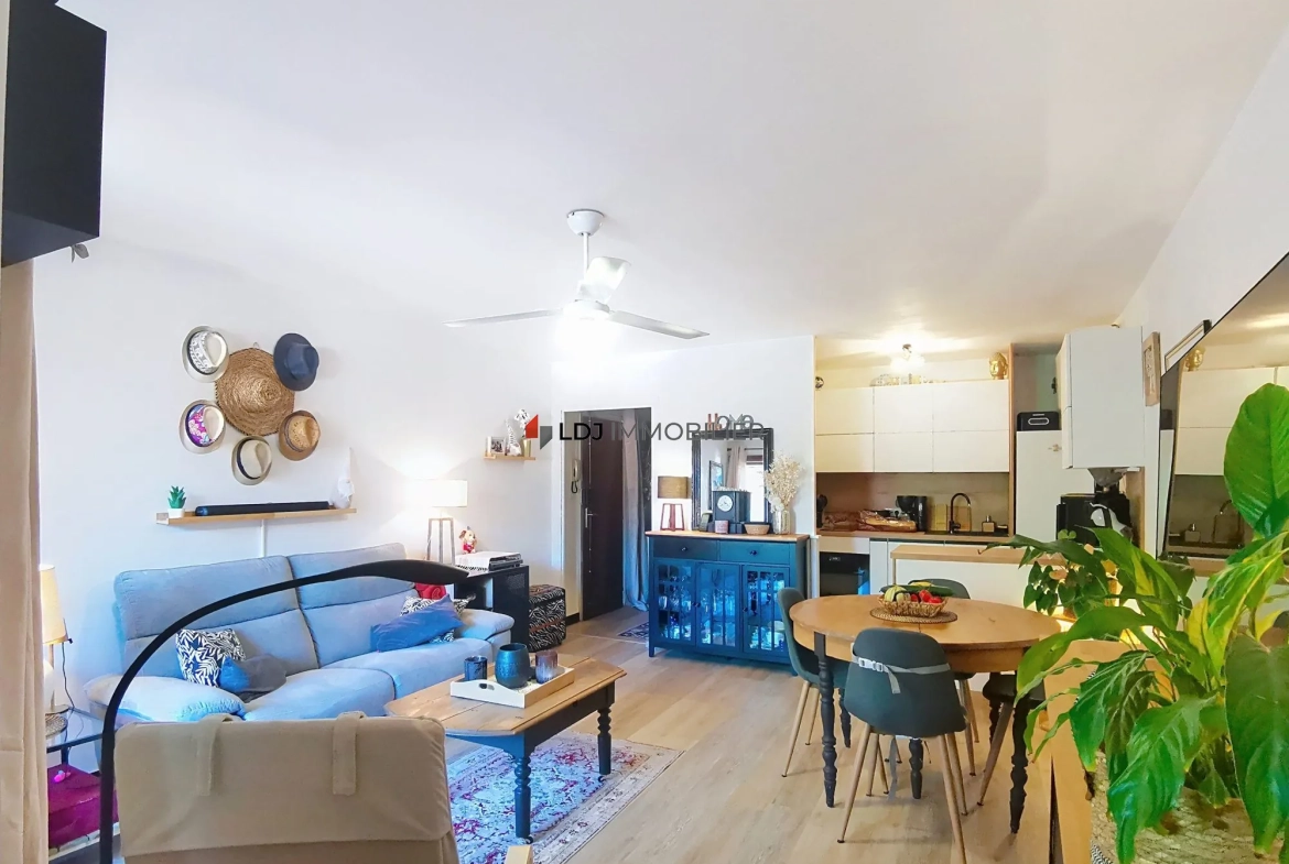 Appartement lumineux de 62 m² à vendre à Vernet-les-Bains avec terrasse et parking 