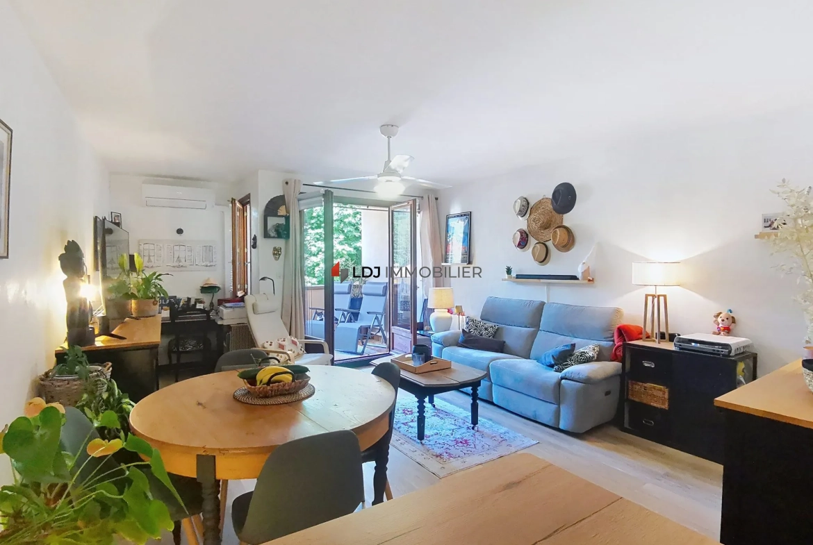 Appartement lumineux de 62 m² à vendre à Vernet-les-Bains avec terrasse et parking 