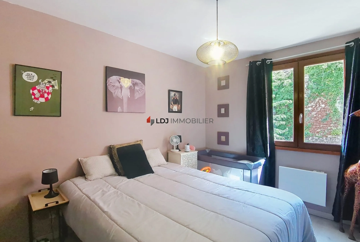 Appartement lumineux de 62 m² à vendre à Vernet-les-Bains avec terrasse et parking 