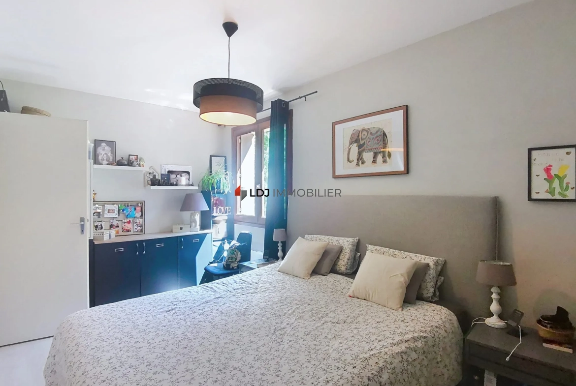 Appartement lumineux de 62 m² à vendre à Vernet-les-Bains avec terrasse et parking 