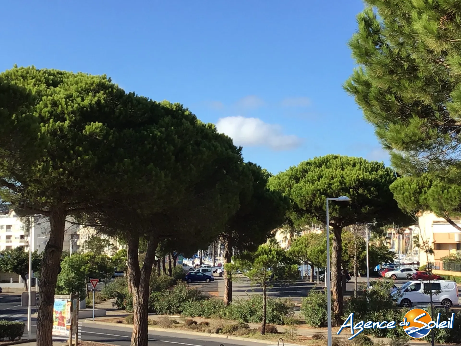 Studio à vendre avec terrasse à Gruissan, vue dégagée sur le Pech des Moulins 