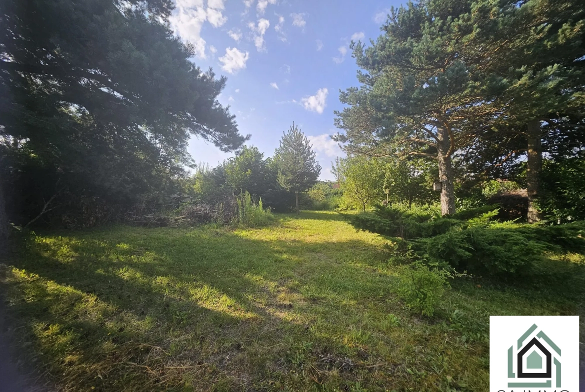 Terrain constructible à Saint-Ours avec vue imprenable et proximité de Clermont-Ferrand 