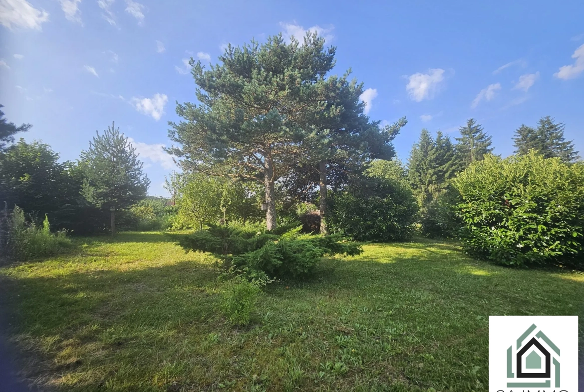 Terrain constructible à Saint-Ours avec vue imprenable et proximité de Clermont-Ferrand 