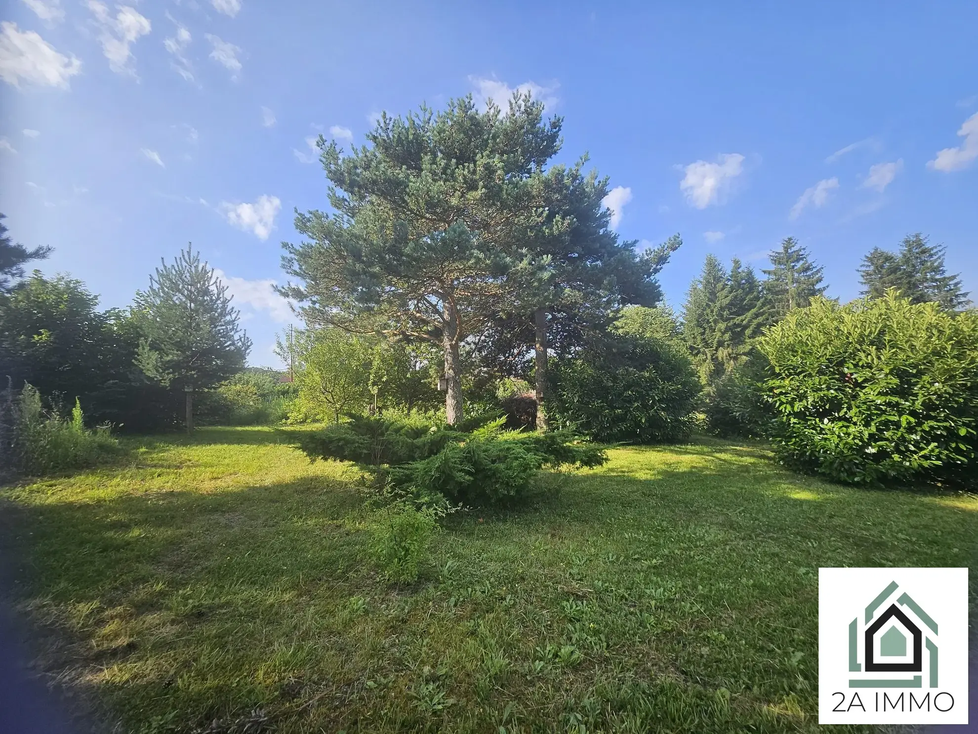 Terrain constructible à Saint-Ours avec vue imprenable et proximité de Clermont-Ferrand 