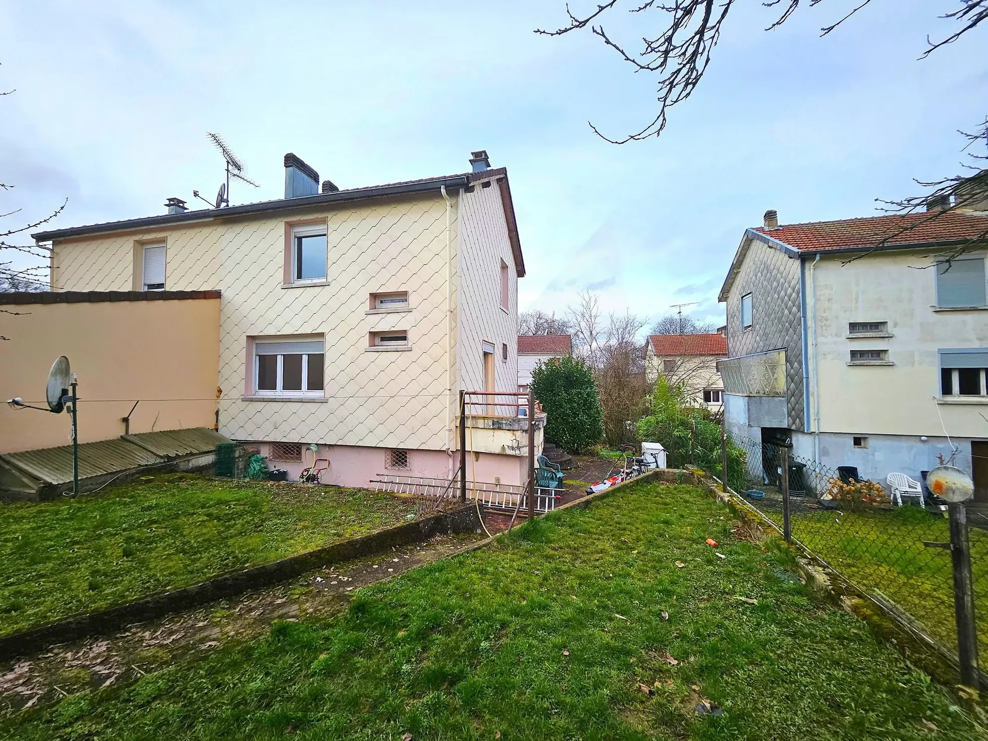Maison à Vendre à Villerupt – Idéalement située, 70 m² à rafraîchir avec potentiel d'extension 