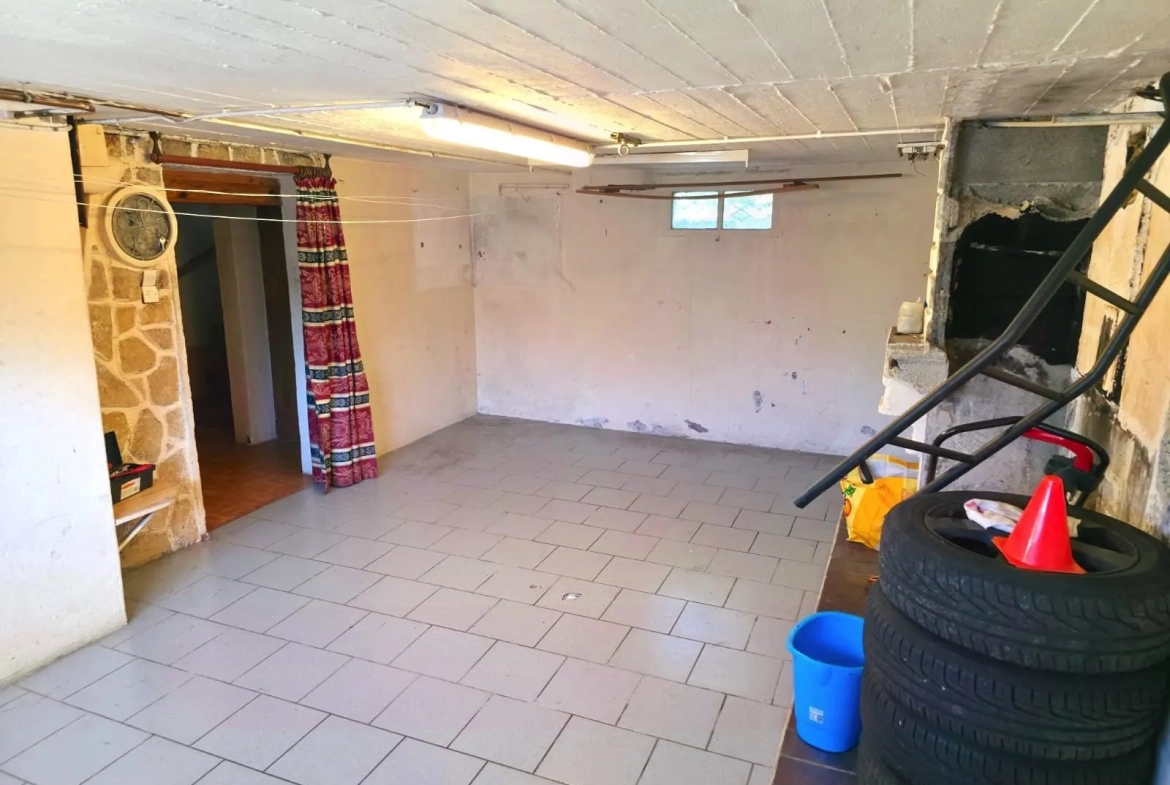 Maison à Vendre à Villerupt – Idéalement située, 70 m² à rafraîchir avec potentiel d'extension 