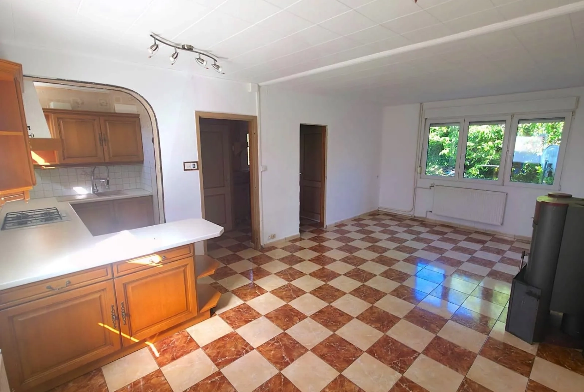 Maison à Vendre à Villerupt – Idéalement située, 70 m² à rafraîchir avec potentiel d'extension 