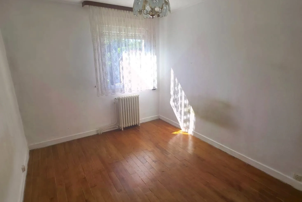 Maison à Vendre à Villerupt – Idéalement située, 70 m² à rafraîchir avec potentiel d'extension 