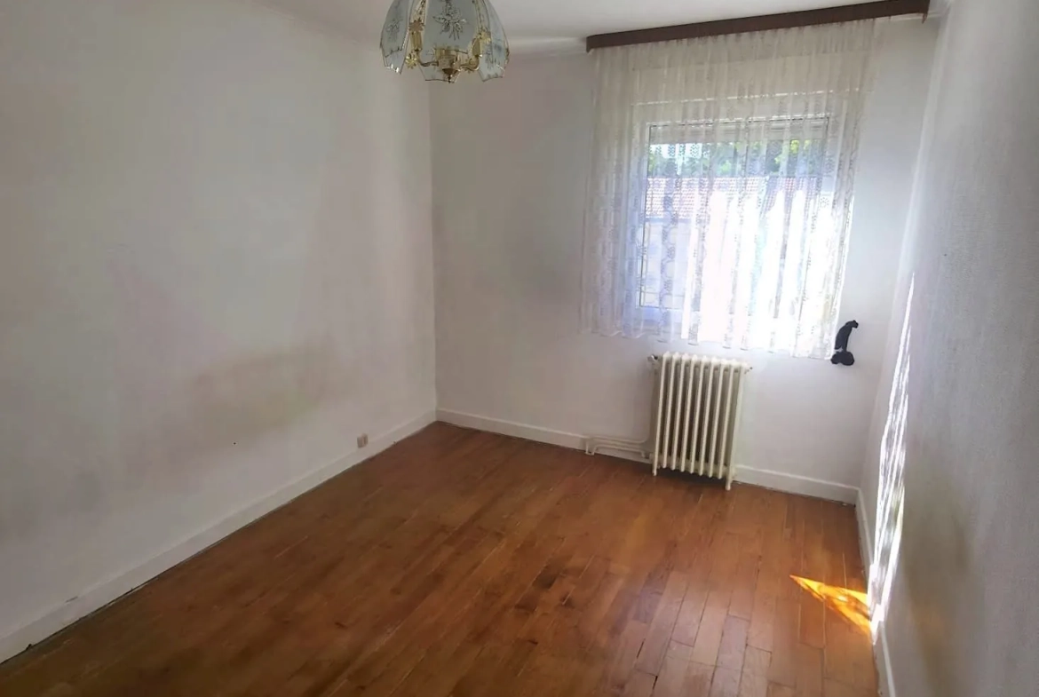Maison à Vendre à Villerupt – Idéalement située, 70 m² à rafraîchir avec potentiel d'extension 