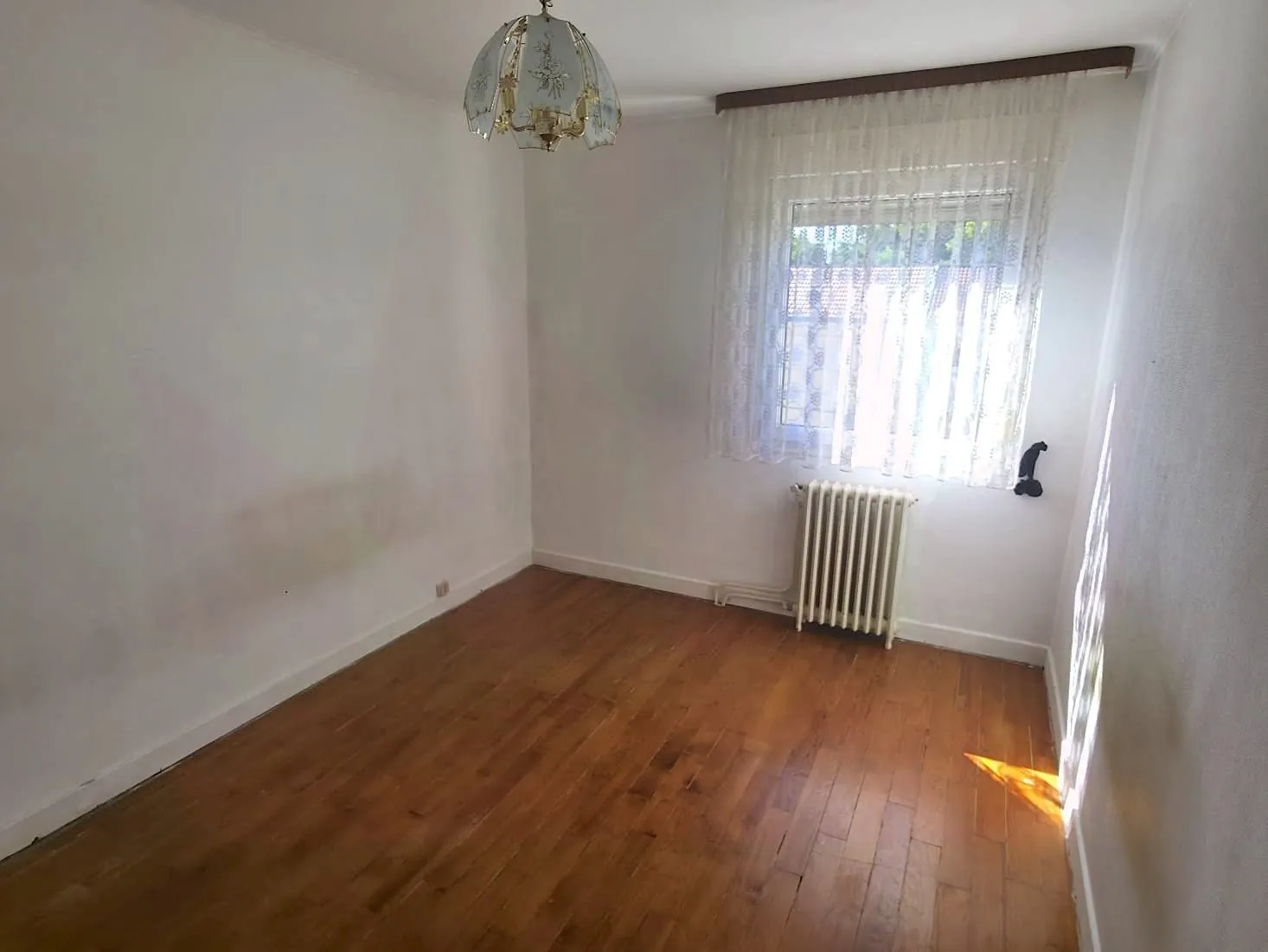 Maison à Vendre à Villerupt – Idéalement située, 70 m² à rafraîchir avec potentiel d'extension 