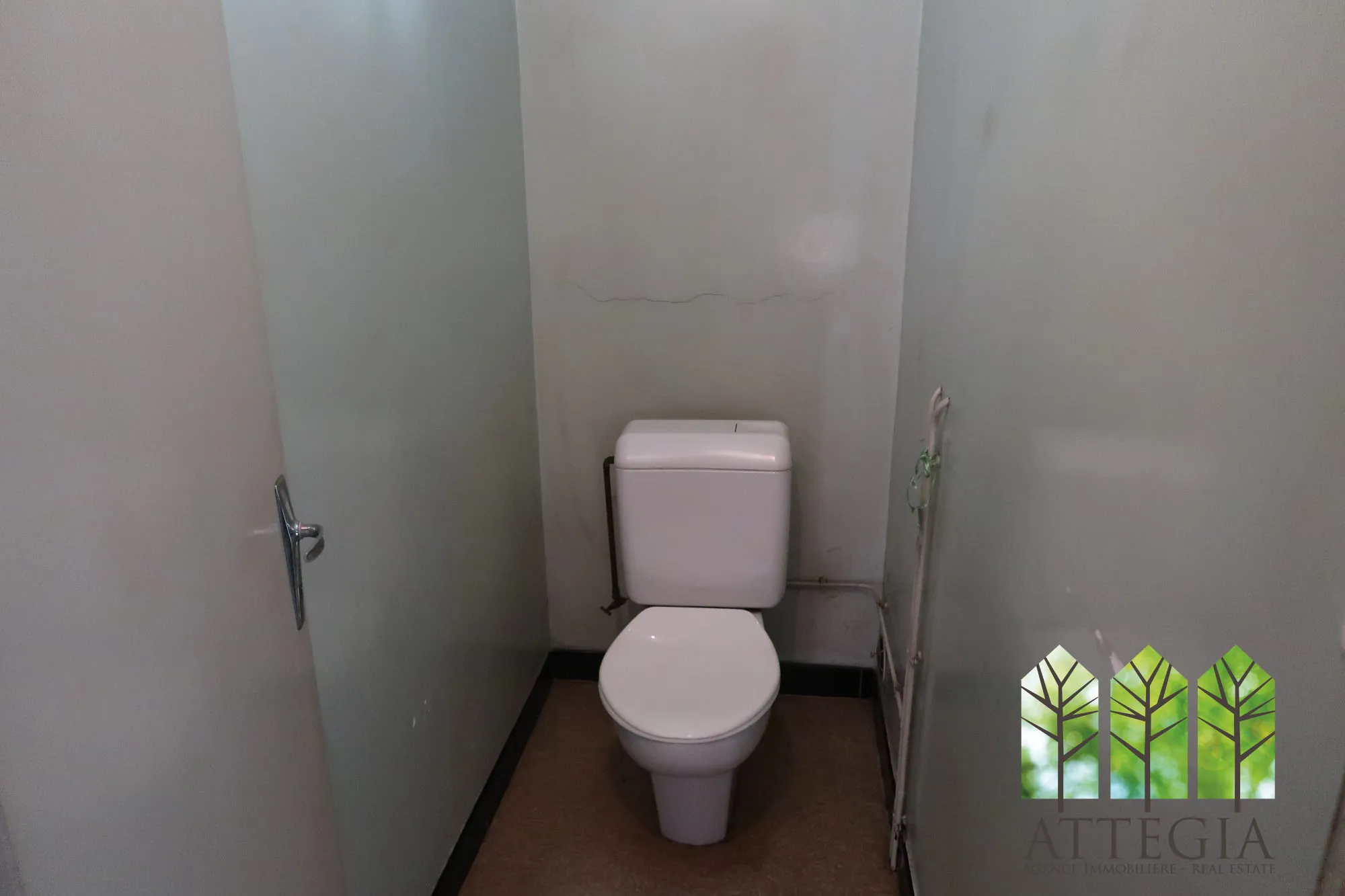 Maison en pierre à vendre avec jardin et dépendances à Clugnat 