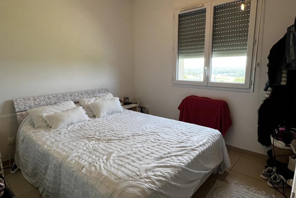 Maison contemporaine avec 3 chambres, garage et vue dégagée à Langon 
