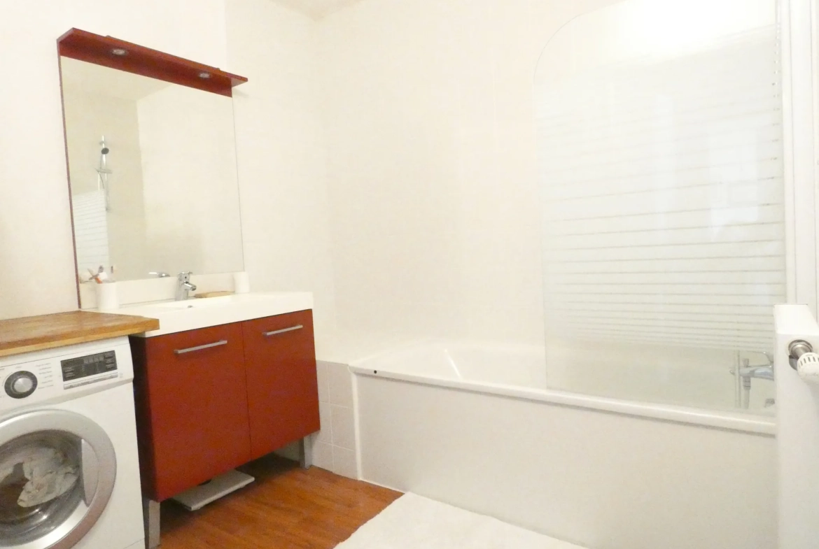 Appartement T3 au Taillan-Médoc avec balcon et parking sécurisé 