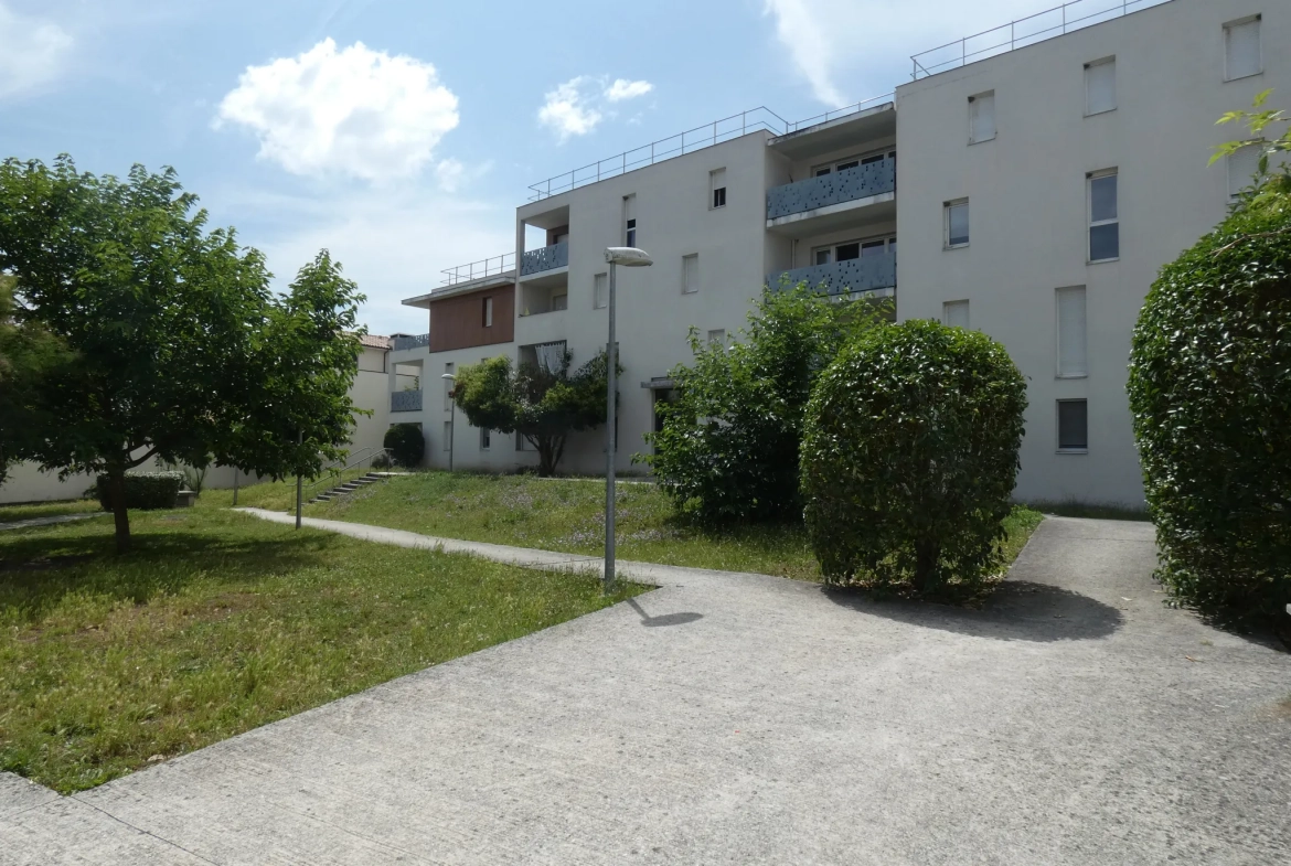 Appartement T3 au Taillan-Médoc avec balcon et parking sécurisé 