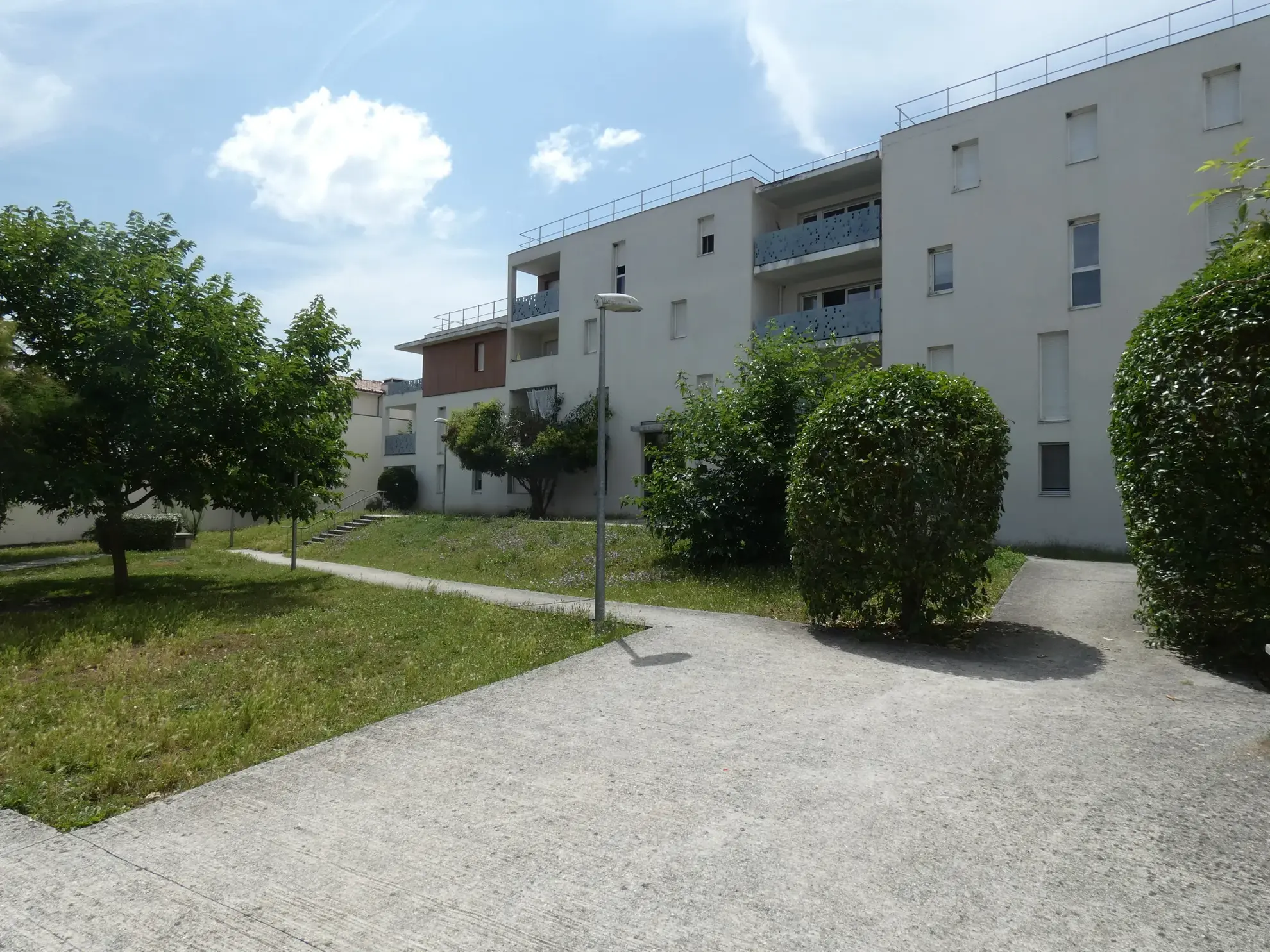 Appartement T3 au Taillan-Médoc avec balcon et parking sécurisé 