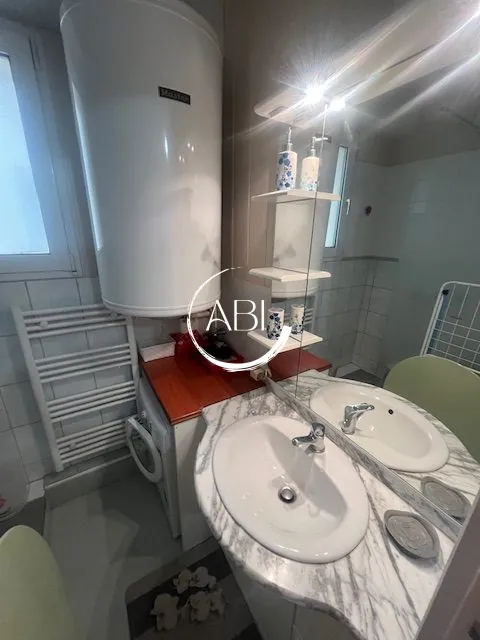 Studio à vendre à Bagnole de l'Orne (61140) - Centre-ville avec balcon et parking 