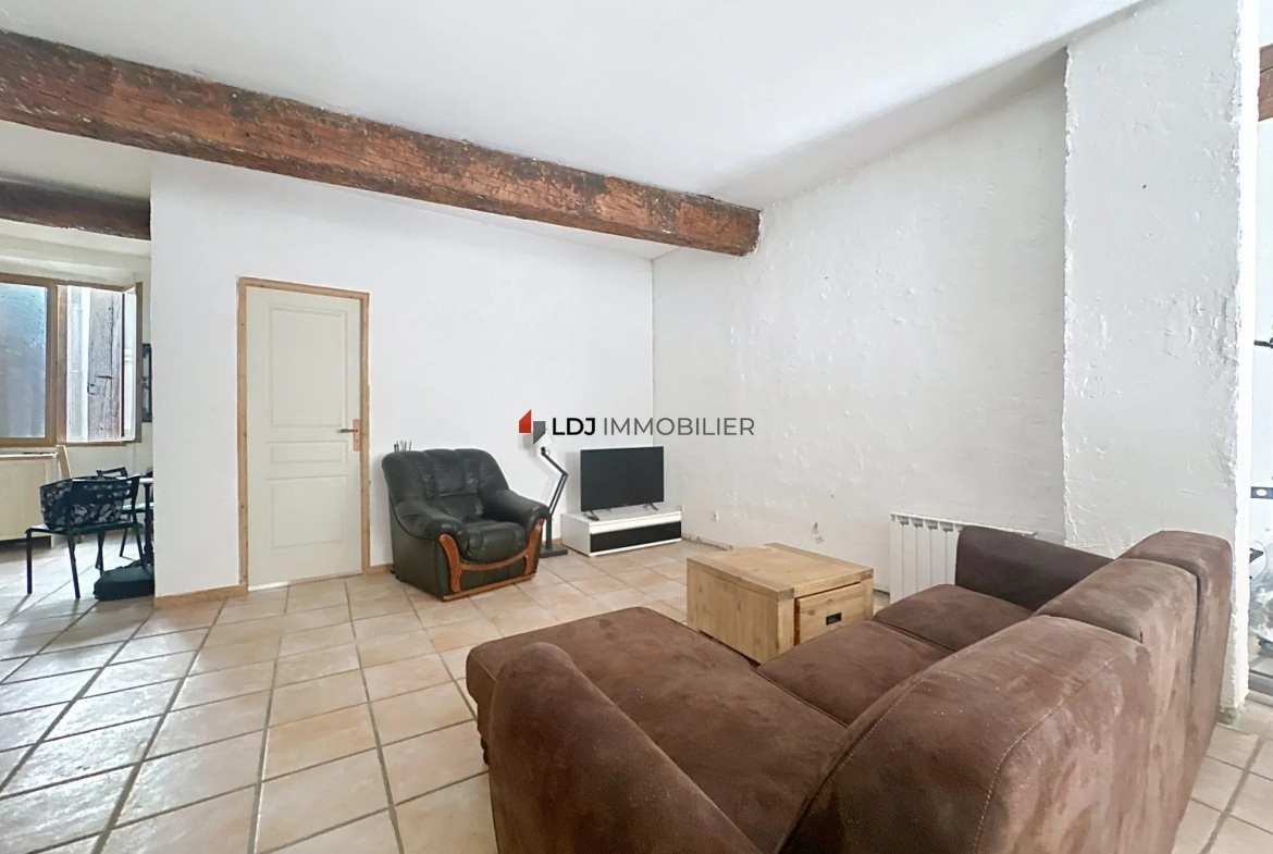 Appartement spacieux de 87 m² au cœur de Perpignan avec cachet traditionnel 