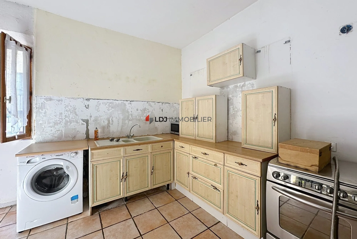 Appartement spacieux de 87 m² au cœur de Perpignan avec cachet traditionnel 