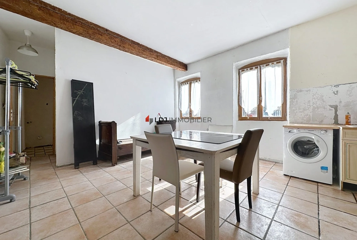 Appartement spacieux de 87 m² au cœur de Perpignan avec cachet traditionnel 
