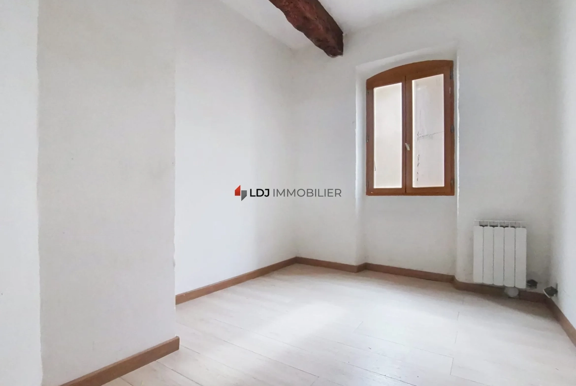 Appartement spacieux de 87 m² au cœur de Perpignan avec cachet traditionnel 