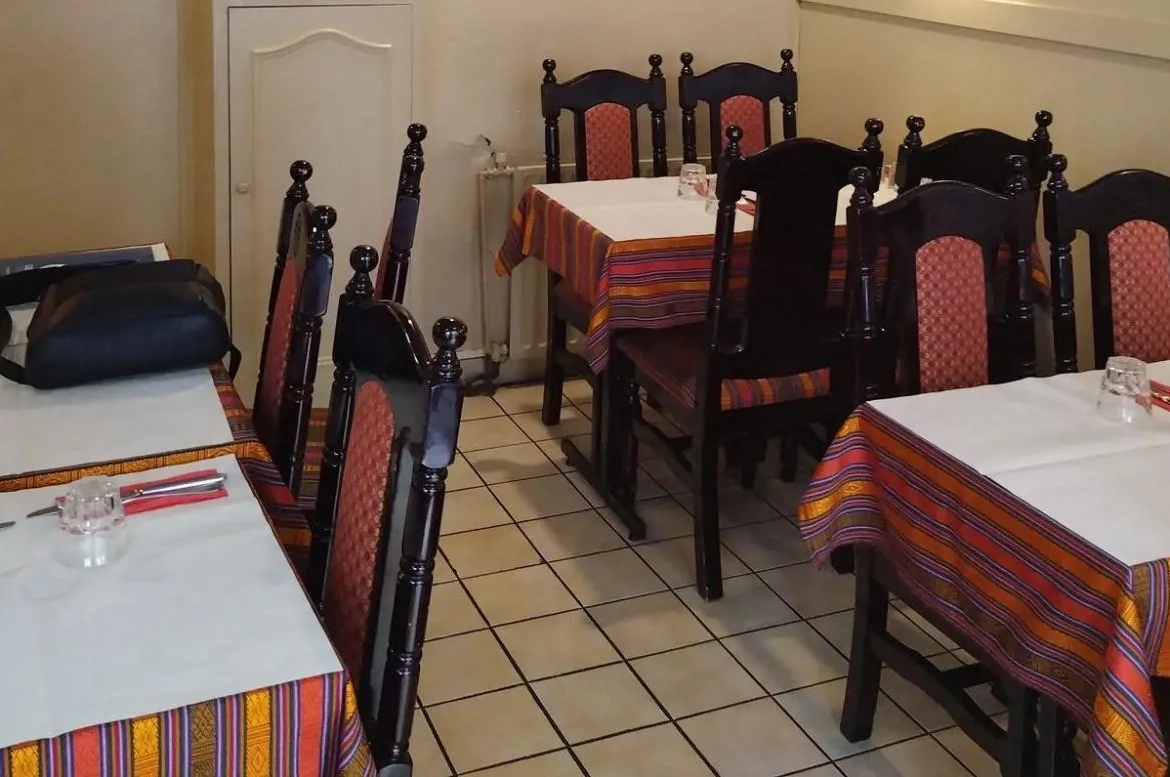 À vendre restaurant Paris 18 - Quartier Jules Joffrin, bonne affluence et faible loyer 