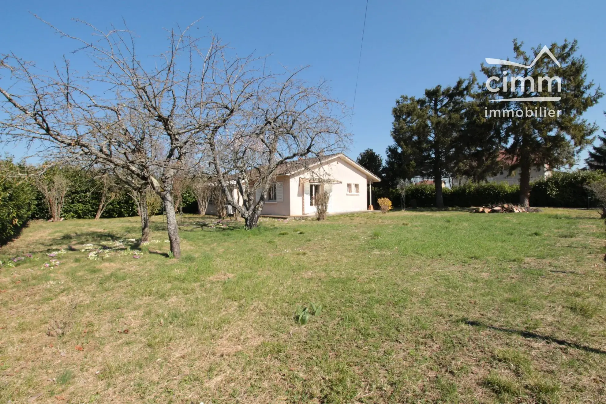 À vendre villa de plain-pied à Saint-Siméon-de-Bressieux - 83 m², grand terrain 