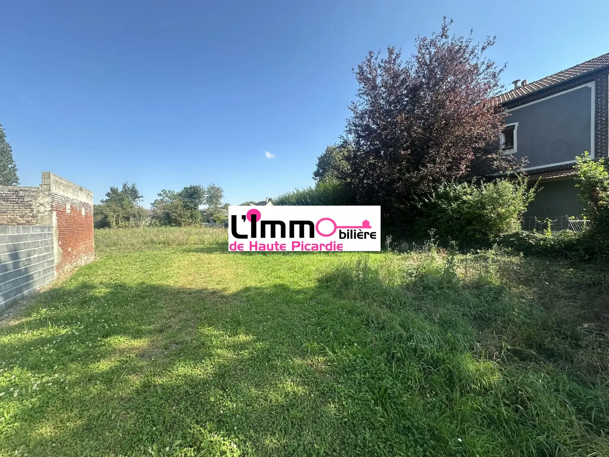Terrain à vendre à Le Quesnel - Grand terrain constructible de 3000 m² 