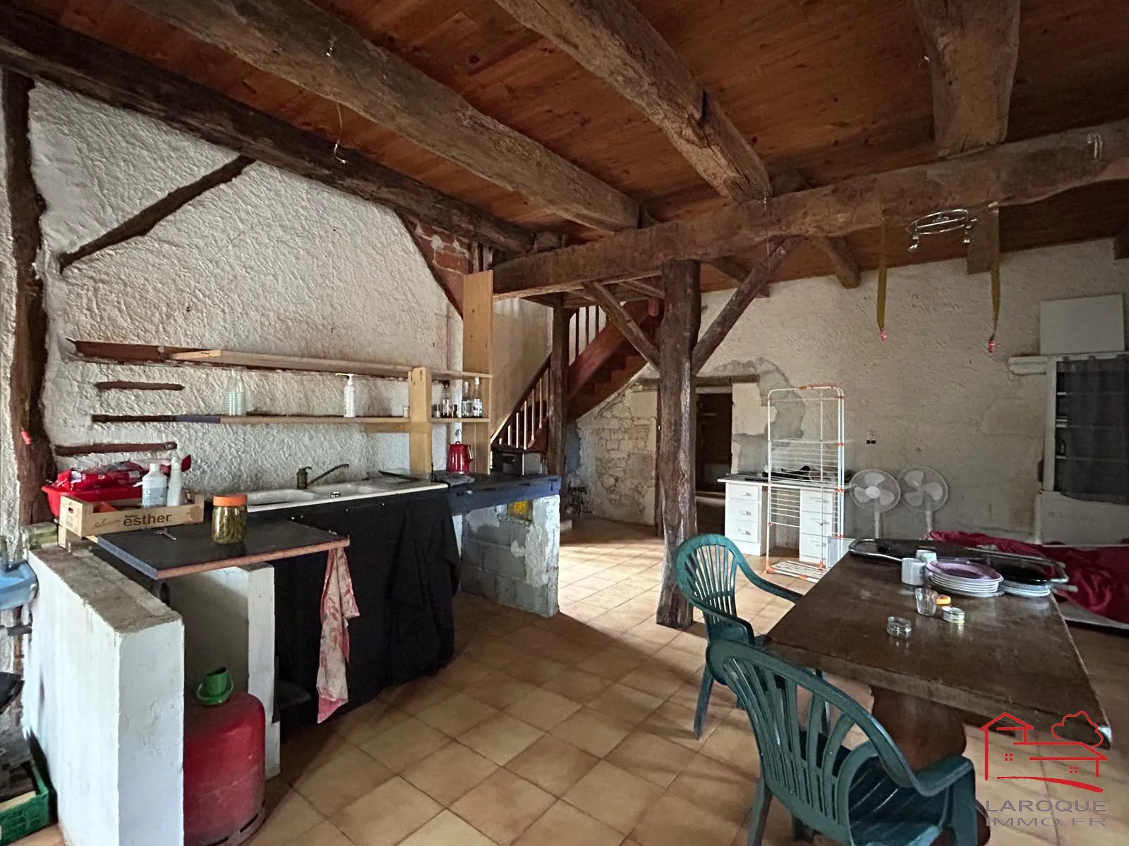 Ancien moulin en pierre à rénover à Dondas, proche Laroque Timbaut 
