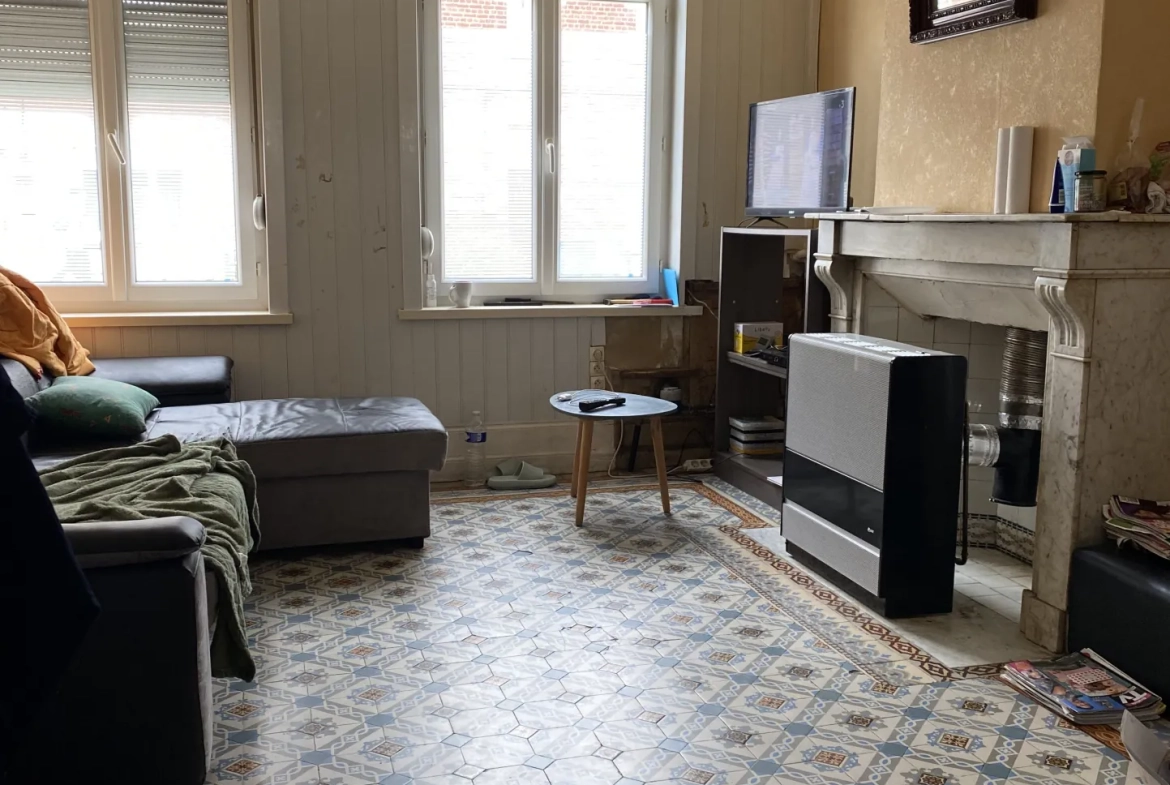 Maison avec commerce et habitation à Sailly-sur-la-Lys, investissement sûr 