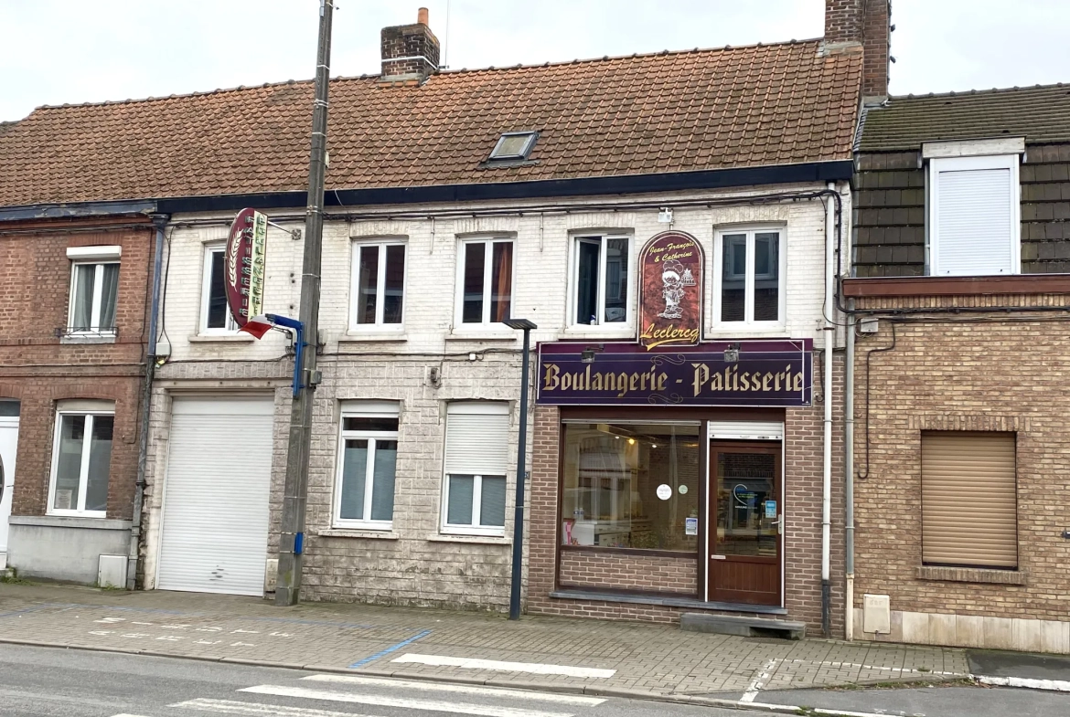Maison avec commerce et habitation à Sailly-sur-la-Lys, investissement sûr 