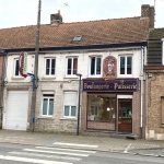 Maison avec commerce et habitation à Sailly-sur-la-Lys, investissement sûr