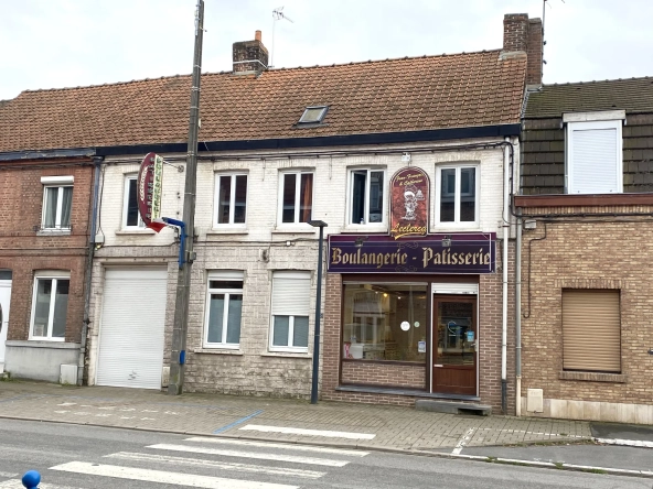 Maison avec commerce et habitation à Sailly-sur-la-Lys, investissement sûr