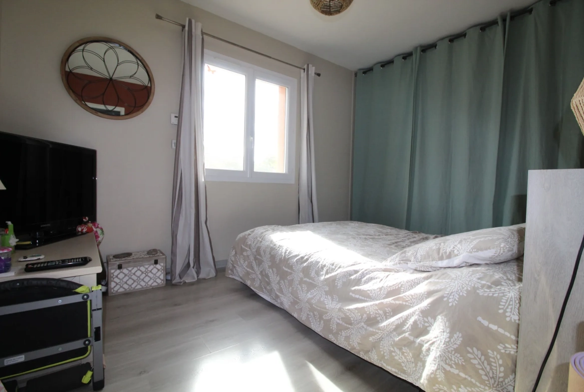 Villa T4 de 2013 avec garage, terrasse et prestations haut de gamme à Vabres l'Abbaye 
