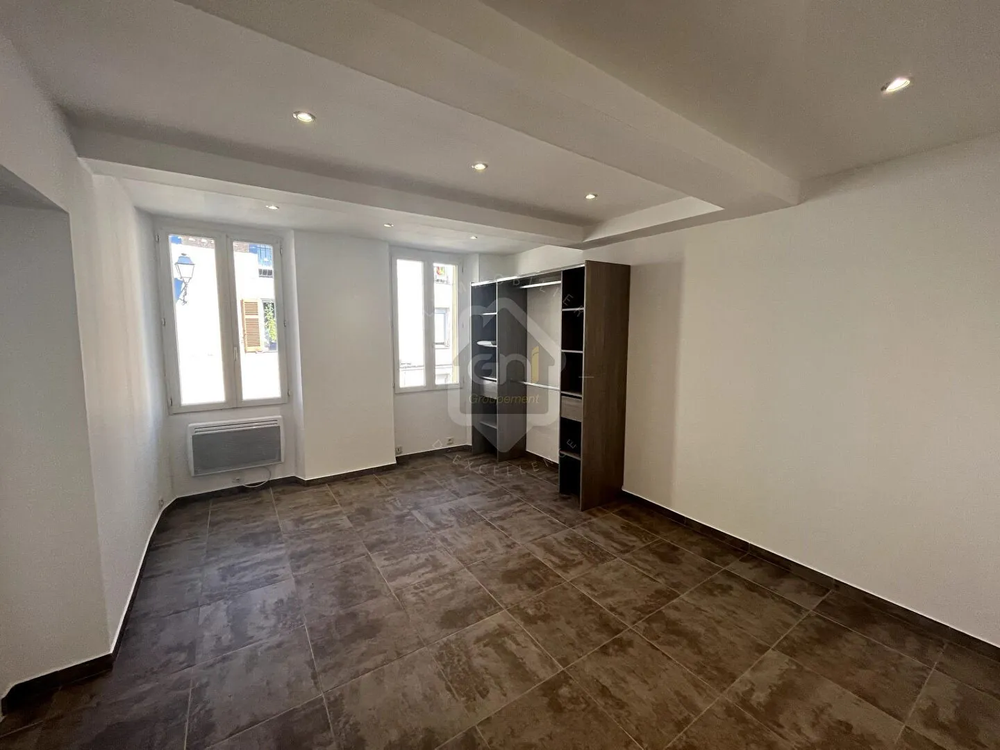 Appartement T4 rénové de 70 m² avec terrasse à Gonfaron 