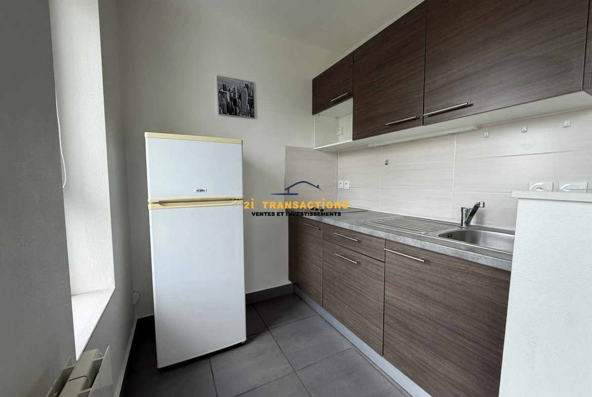 Superbe appartement T1 meublé avec balcon à vendre à Saint-Étienne 