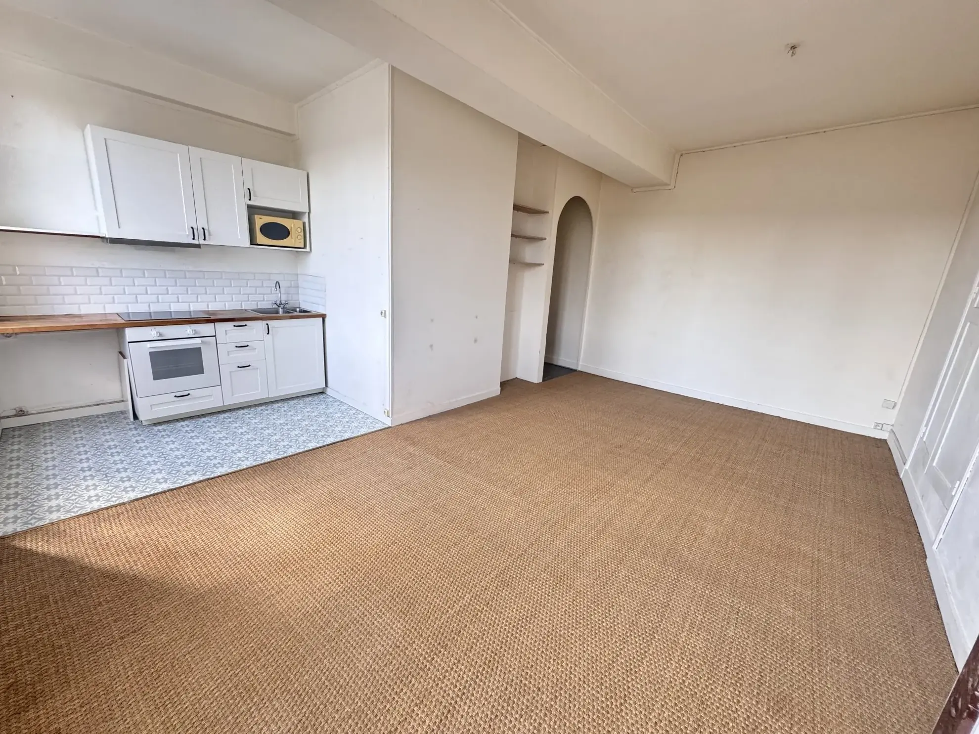 Appartement 2 pièces à vendre à Vic-sur-Aisne - Centre-ville, parking inclus 