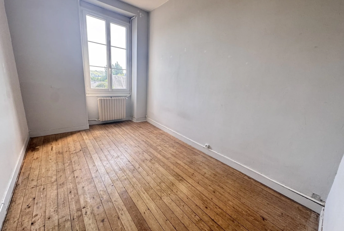 Appartement 2 pièces à vendre à Vic-sur-Aisne - Centre-ville, parking inclus 