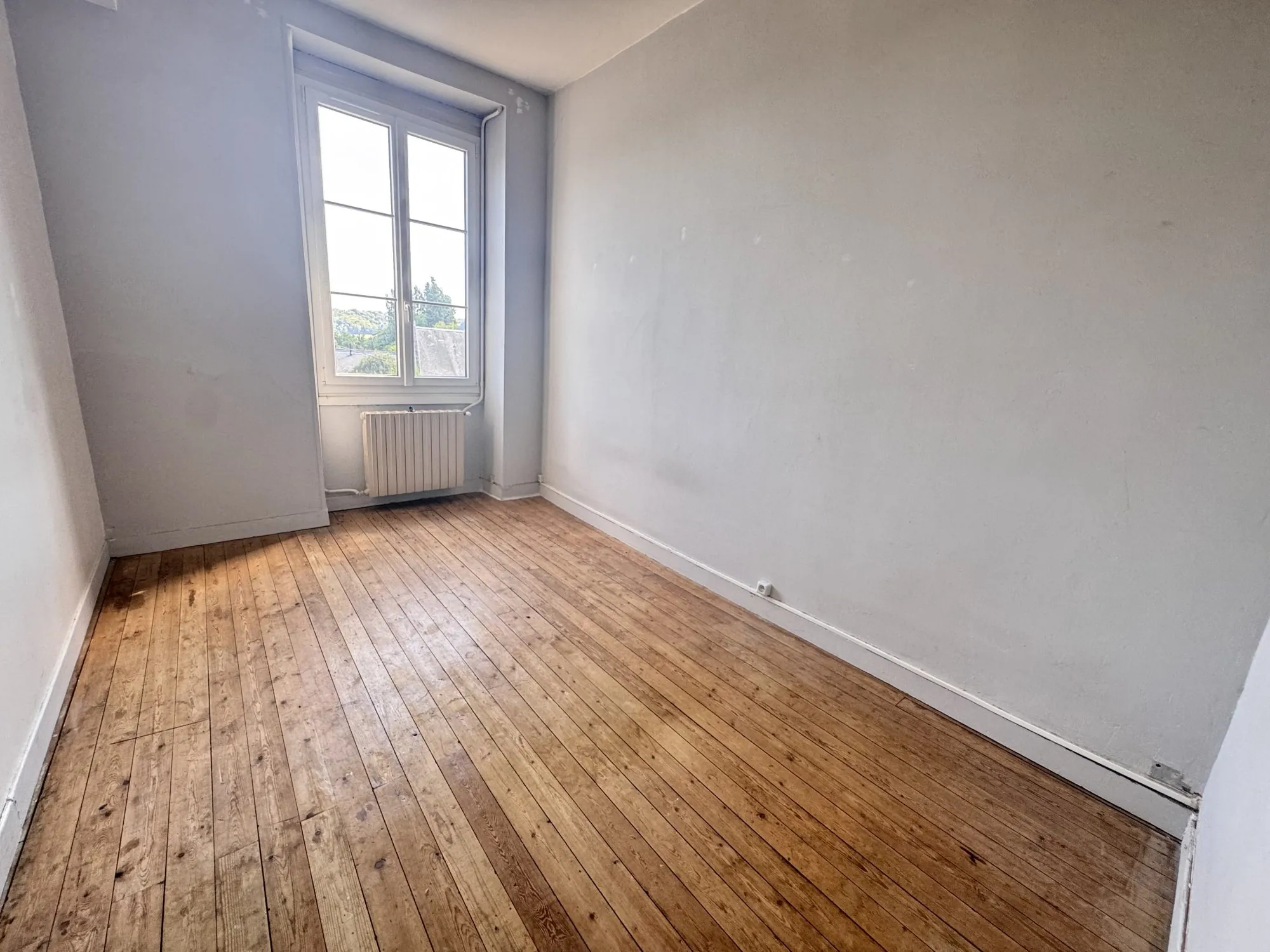 Appartement 2 pièces à vendre à Vic-sur-Aisne - Centre-ville, parking inclus 