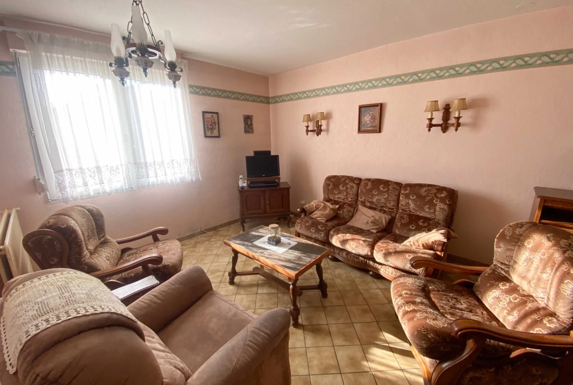 Maison semi-individuelle à Assevent avec jardin et garage, calme et lumineuse 