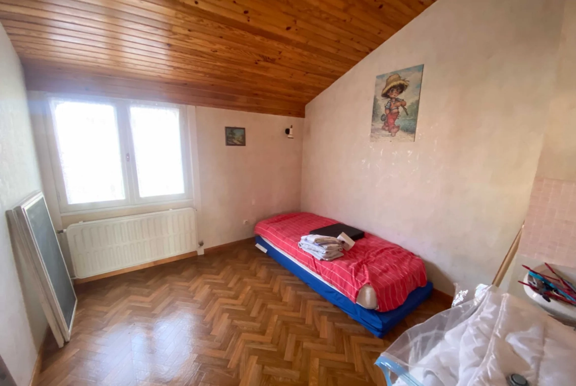 Maison semi-individuelle à Assevent avec jardin et garage, calme et lumineuse 