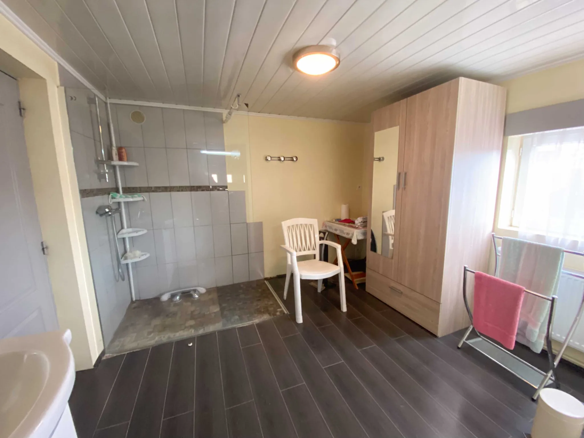 Maison semi-individuelle à Assevent avec jardin et garage, calme et lumineuse 